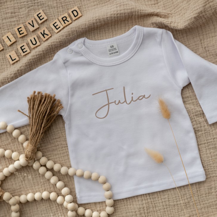Shirt gepersonaliseerd naam groot naturel kleur simple nude