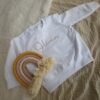 olivia sweater groot naam zand neutraal babykleding gepersonaliseerd